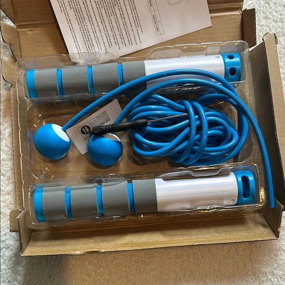 Blue and Gray Jump Rope Set - Picture 2 of 3